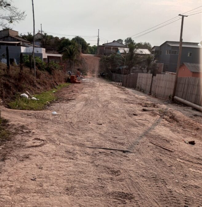 Mesmo após reivindicações, rua no bairro da invasão de Sena Madureira continua em estado precário, diz morador