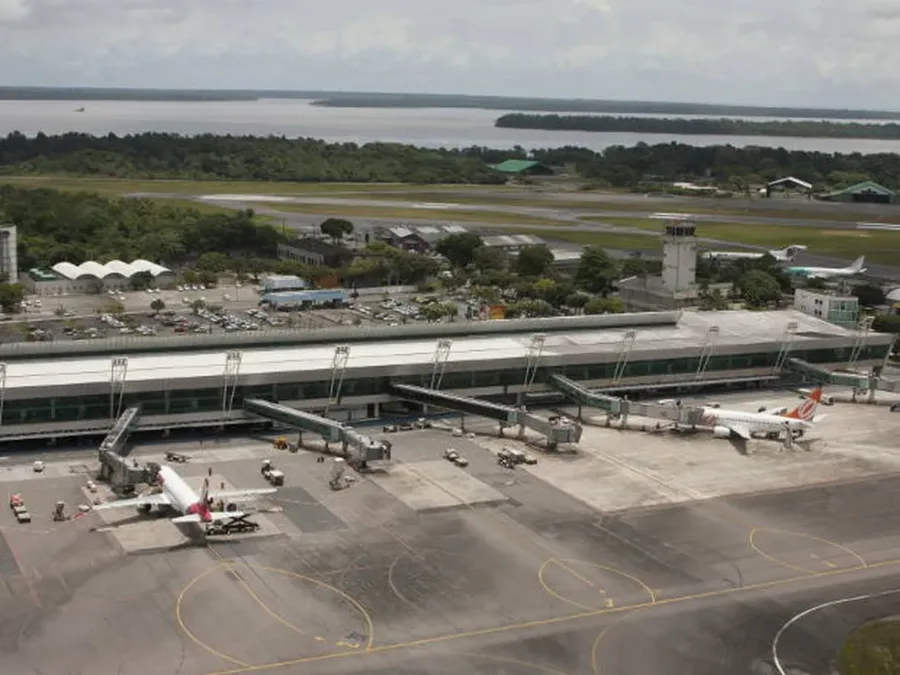 Passageiro causa tumulto em voo internacional e avião desvia para Belém
