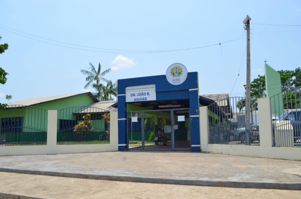 Governo do Acre inicia mudança de nomes de escolas homenageando figuras da ditadura militar após recomendação do MPF