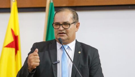 Tanízio Sá esclarece afastamento político de Gerlen Diniz