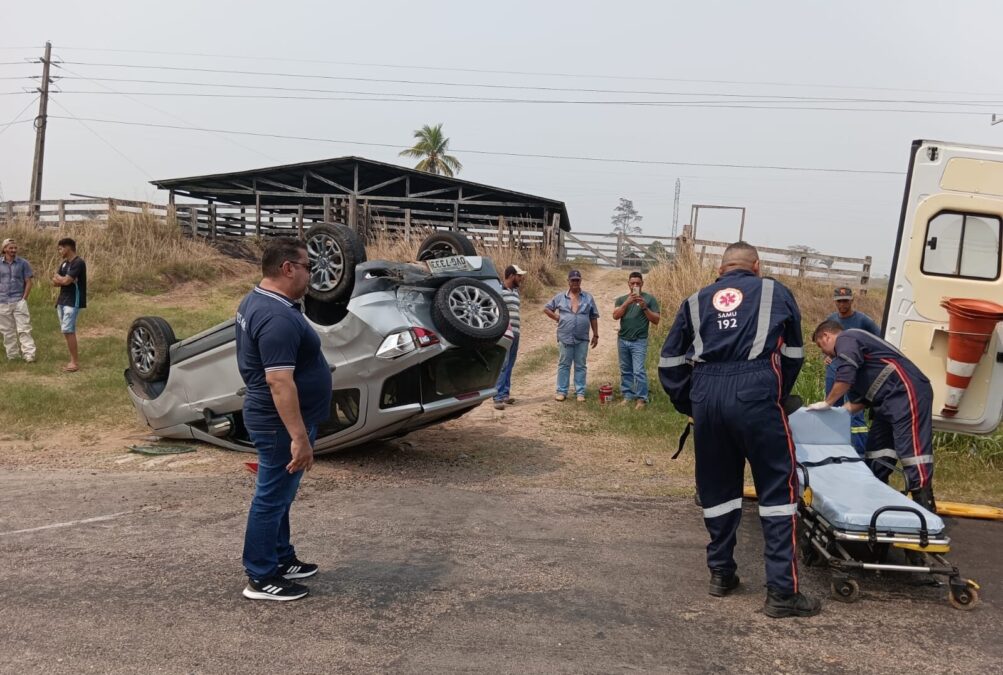 Acidente entre veículos na BR-364 entre Sena e Manoel Urbano deixa uma pessoa ferida