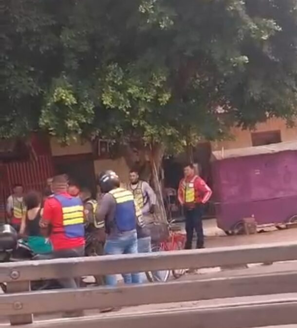 VÍDEO:Conflito entre Motoubers e Mototaxistas Termina em Briga em Sena Madureira