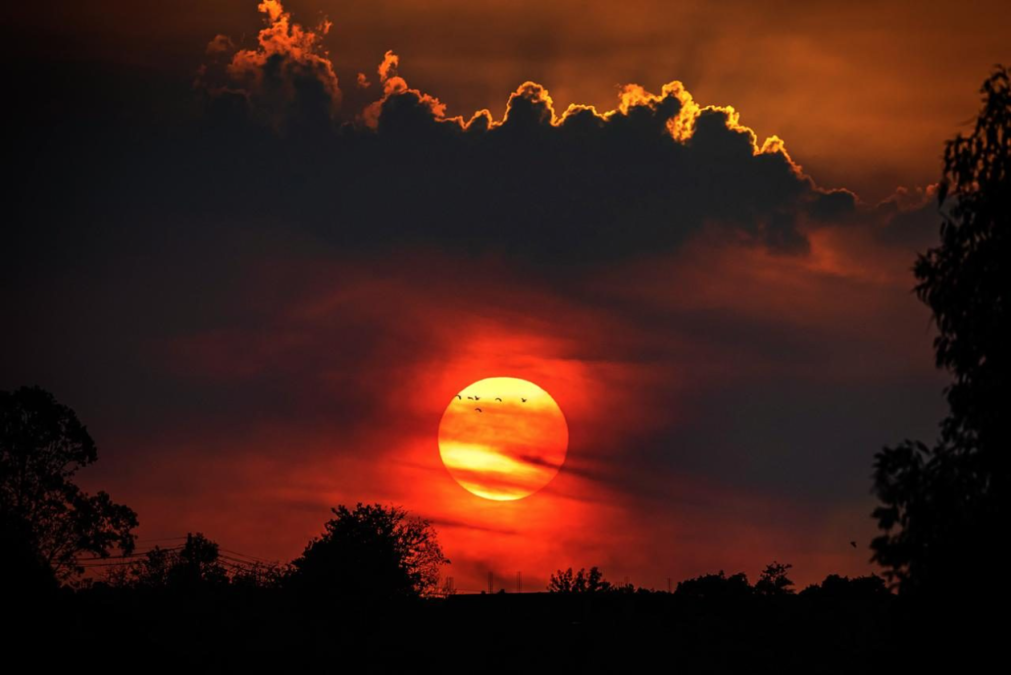 Sexta-feira quente, com sol, nuvens e chuvas pontuais no Acre