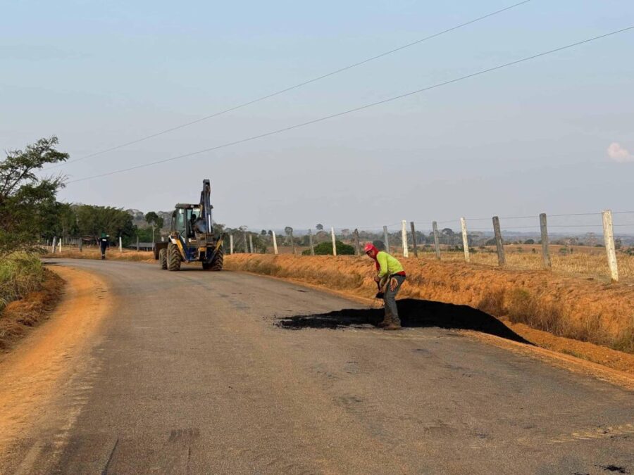 Deracre finaliza recuperação dos ramais Polo Agroflorestal e km 13