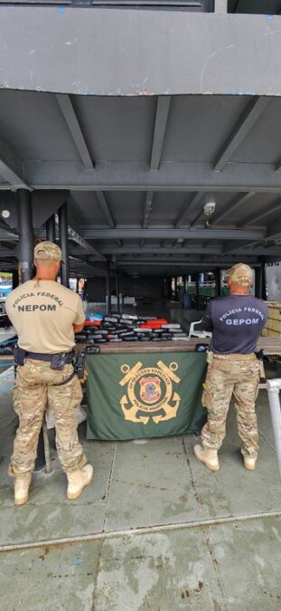 Polícia Federal apreende 43 kg de cocaína durante operação no porto de Tabatinga