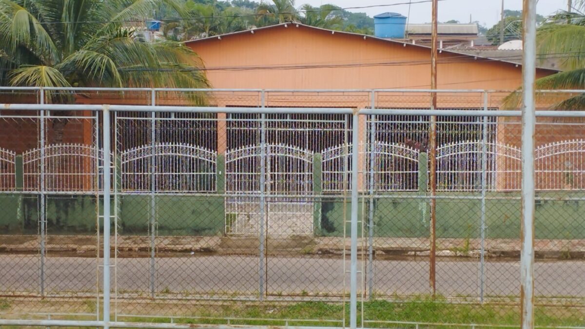 Imagem mostra Casa de Apoio em Rio Branco fechada após derrota eleitoral do grupo de Mazinho Serafim