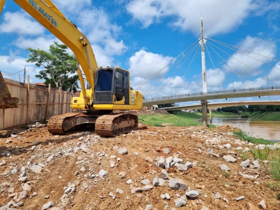 Governo do Estado inicia obras de recuperação da Passarela Joaquim Macedo, em Rio Branco