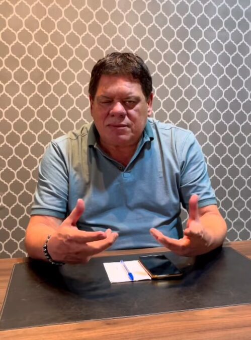 Flaviano Melo volta a ser sedado após piora no quadro de pneumonia