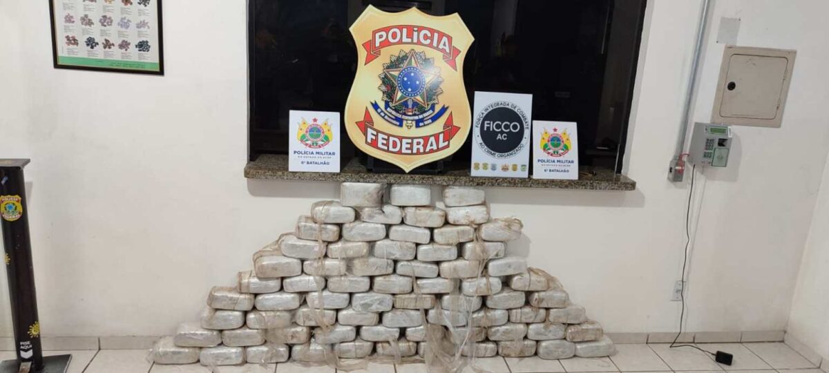PM captura veículo carregado de material ilícito
