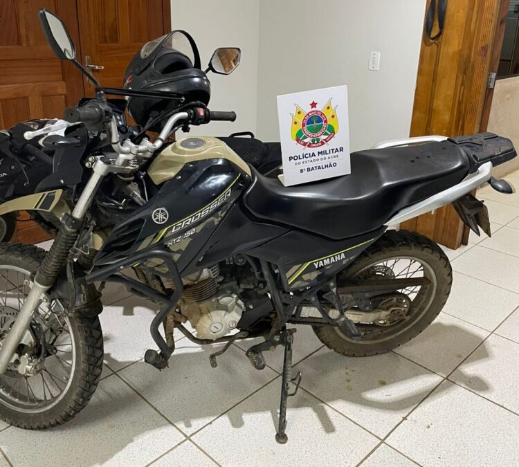 Polícia Militar recupera motocicleta furtada em Sena Madureira