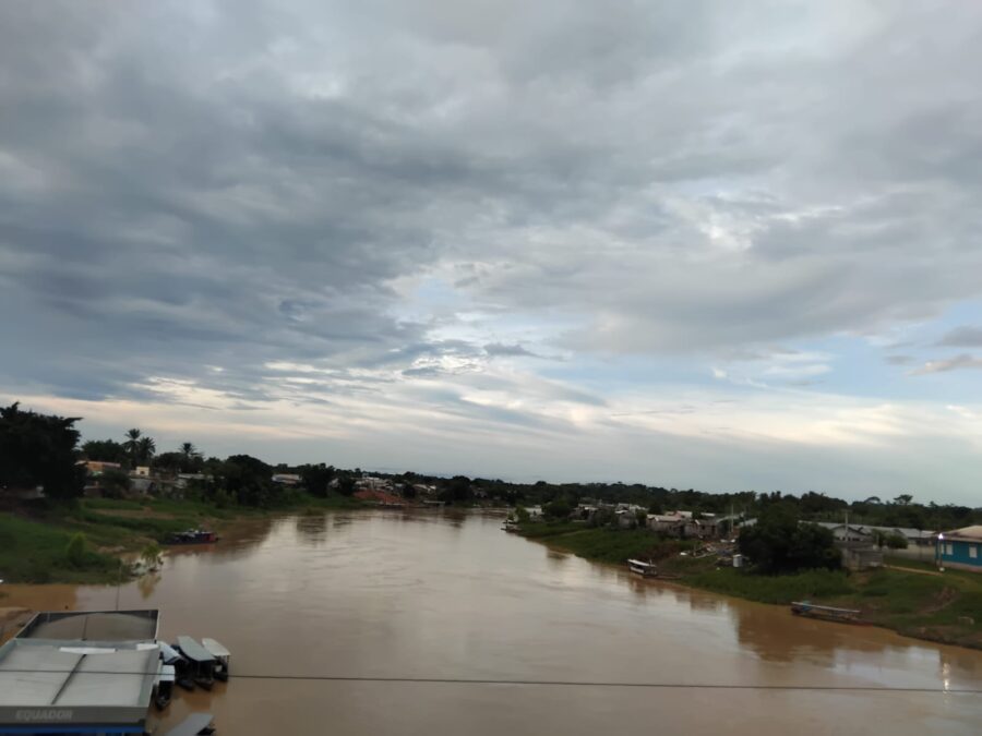 Rio Iaco apresenta redução de 97 cm em seu nível; Defesa Civil recomenda cuidados aos navegantes