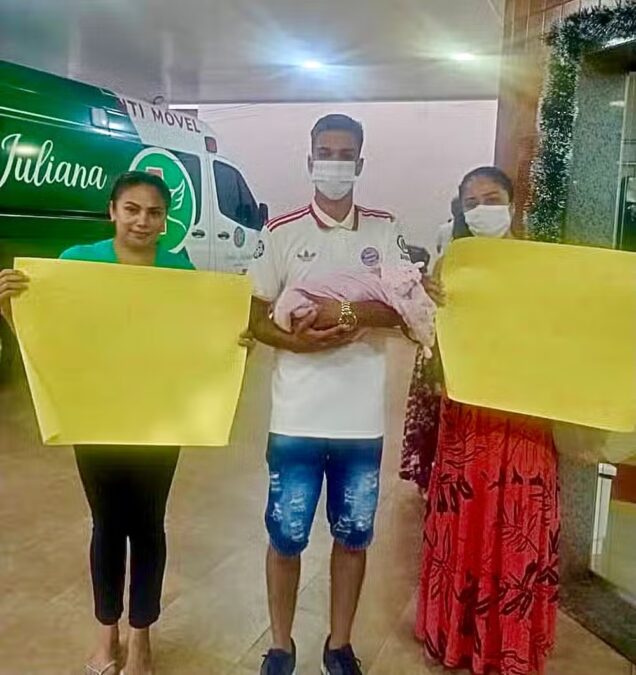 Bebê que ficou sete dias no útero após morte da mãe recebe alta e passa Natal com a família