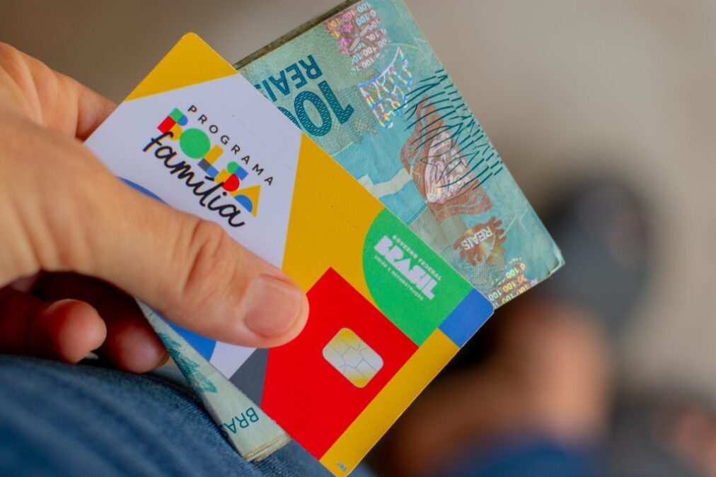 Bolsa Família de janeiro começa a ser pago nesta segunda-feira