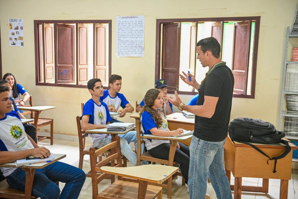 SEE abre seleção para contratar 1.808 professores temporários para o primeiro semestre de 2025