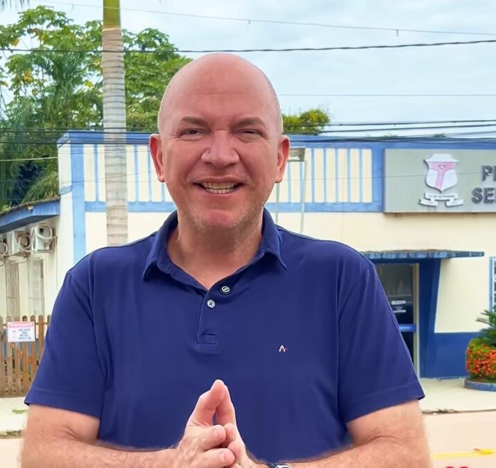 Prefeito Gerlen Diniz faz apelo à população de Sena Madureira para campanha de vacinação