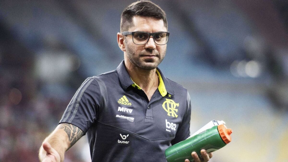 Flamengo promove reestruturação e demite Márcio Tannure após 23 anos