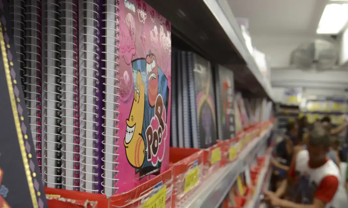 Inmetro orienta pais sobre como garantir qualidade e segurança na compra de material escolar
