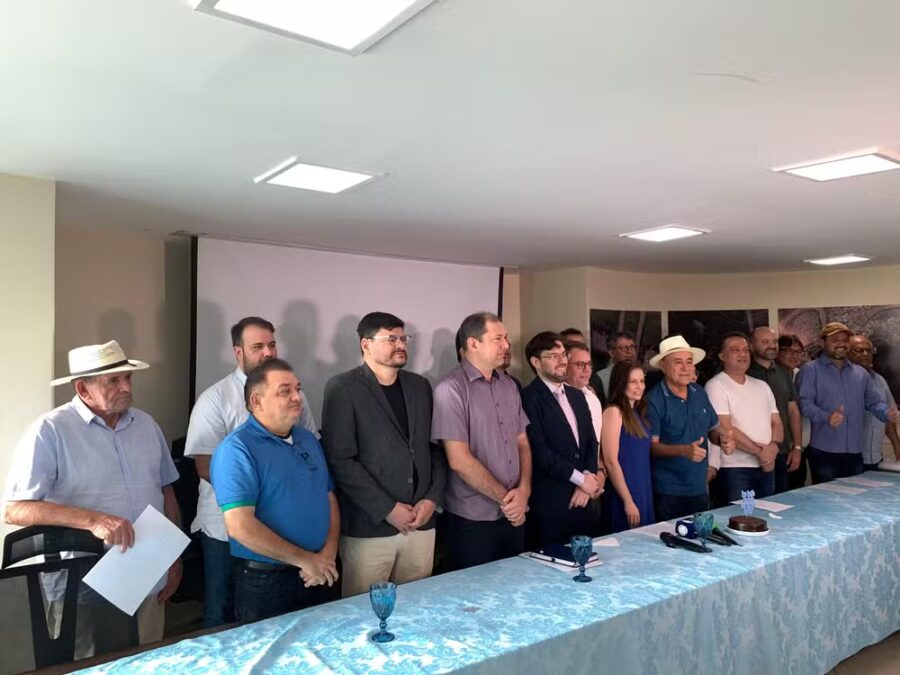 Justiça do Acre suspende aumento de 90% nos salários dos secretários municipais de Rio Branco