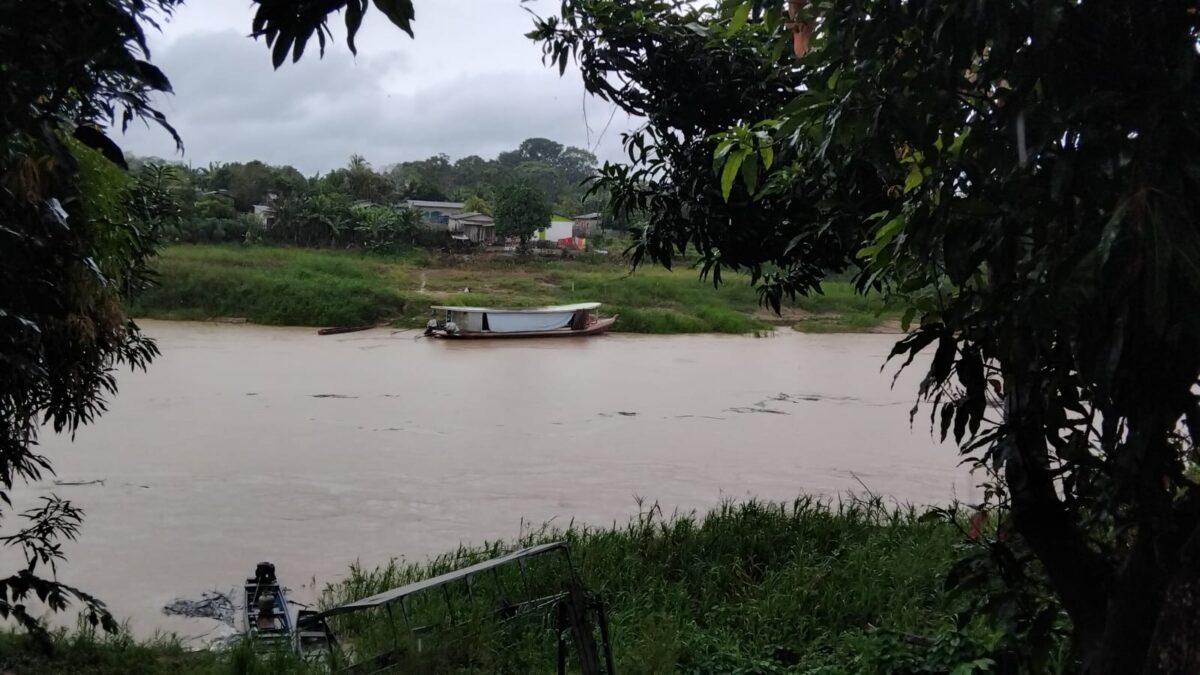 Rio Iaco registra vazante de 16 centímetros em Sena Madureira