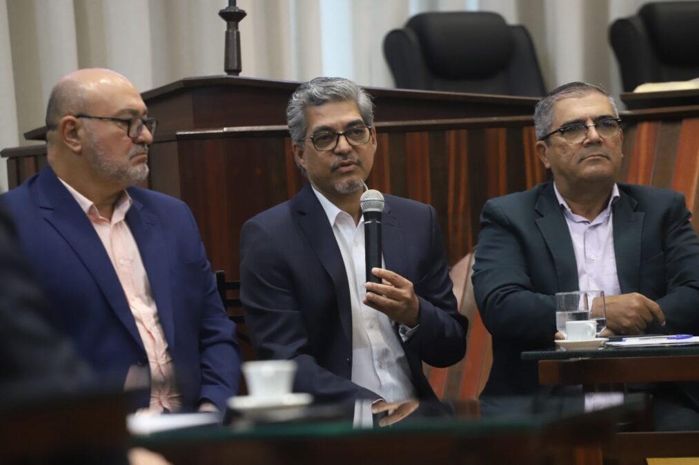 Durante reunião da Câmara Técnica do Comércio Exterior, Edvaldo diz que ferrovia interoceânica voltará ao mapa da rota do Pacífico