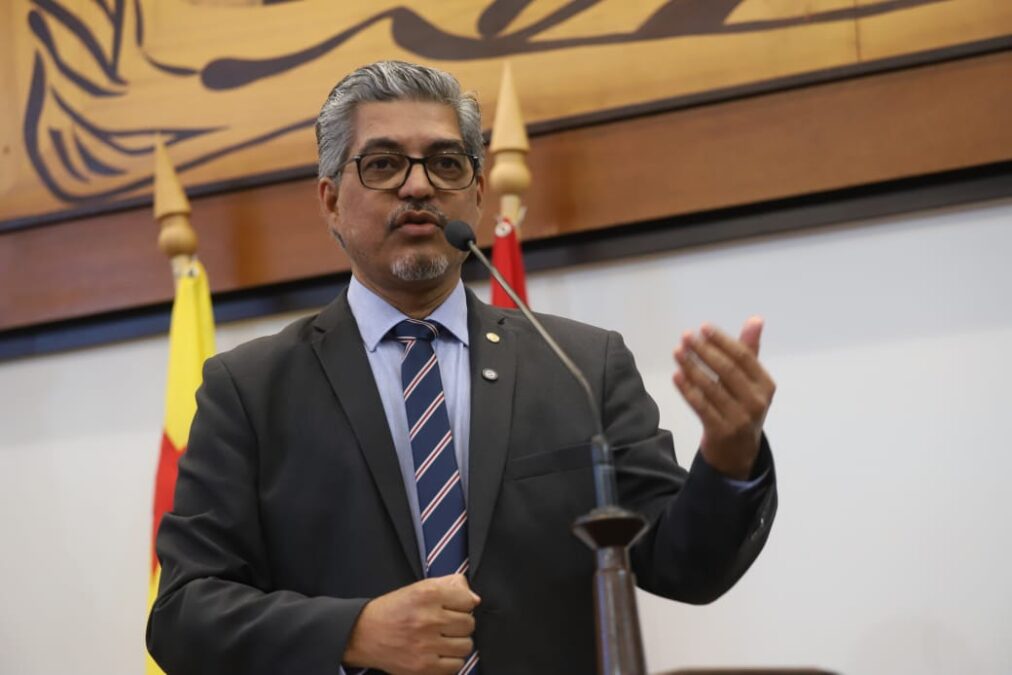Edvaldo diz que Gladson antecipa debate sobre 2026 e não poupa nem a mãe do senador Alan Rick