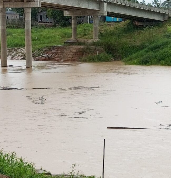 Chuvas intensas elevam nível do Rio Iaco em Sena Madureira