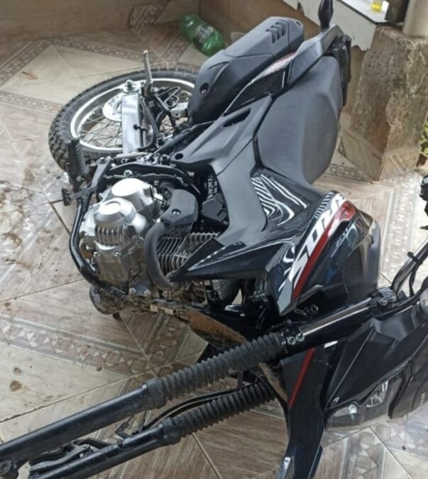 Roda de motocicleta é furtada em Sena Madureira e proprietário pede ajuda nas redes sociais