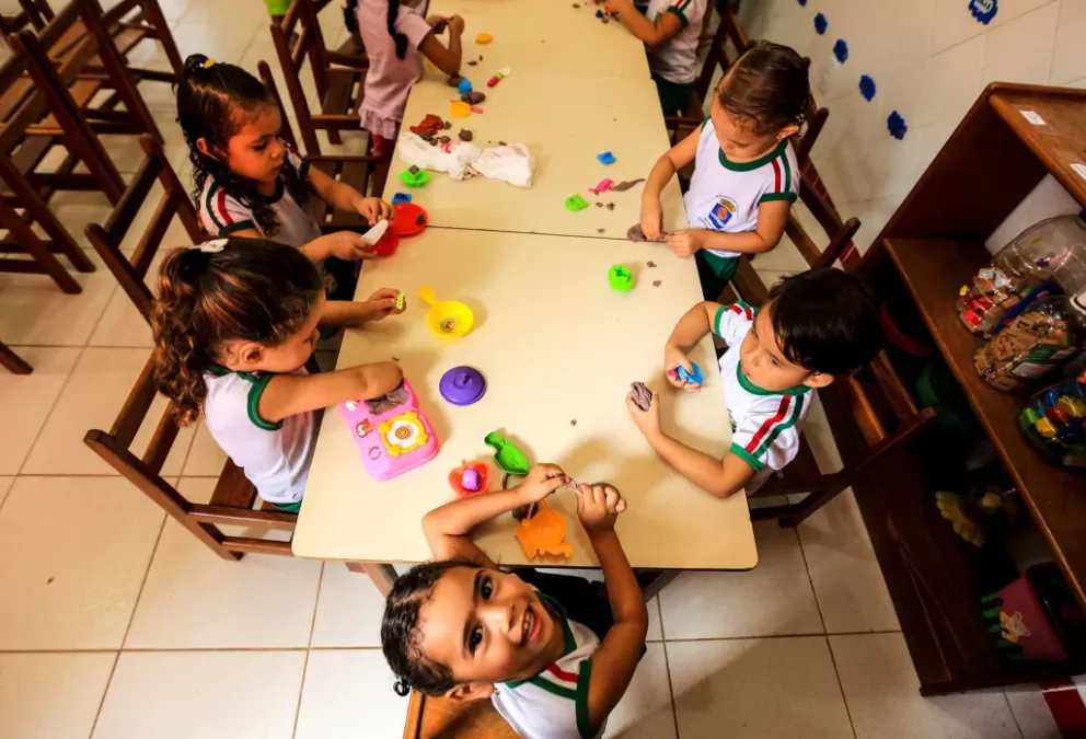 Frequentação escolar de crianças no Acre cresce, mas continua abaixo da média nacional, aponta Censo 2022