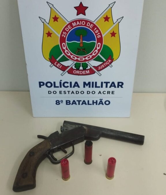 Polícia Militar apreende escopeta alterada durante ocorrência de violência doméstica em Sena Madureira
