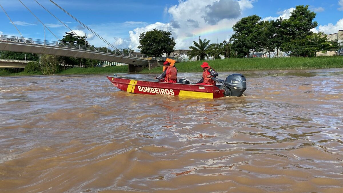 Corpo de Bombeiros encerram buscas por jovem desaparecido no Rio Acre