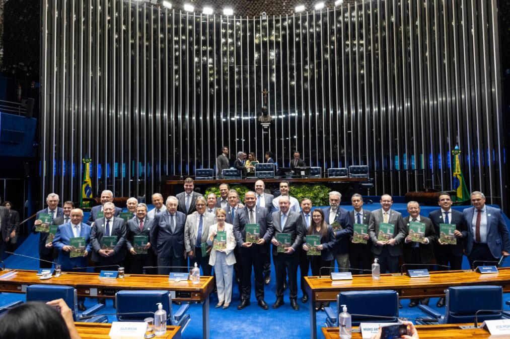 Petecão participa de lançamento da Agenda Legislativa do Agro 2025 e destaca papel da CNA