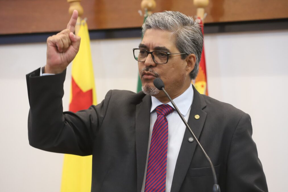 Edvaldo sai em defesa das prerrogativas da Assembleia no episódio em que envolve a proibição da entrada de Jarude em área de piscina pública
