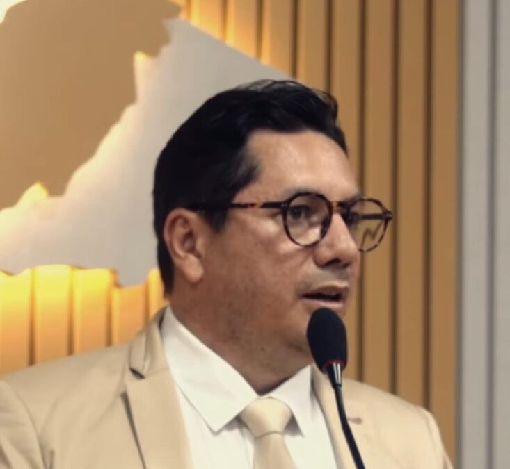 “No início achei que não me abalaria, mas comecei a me sentir mal”, diz vereador ao abrir mão da secretaria de cultura