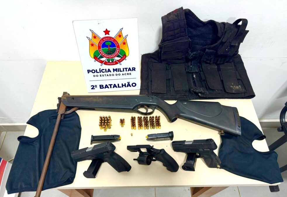 Polícia Militar apreende arsenal que seria utilizado para cometer ataques no segundo distrito de Rio Branco