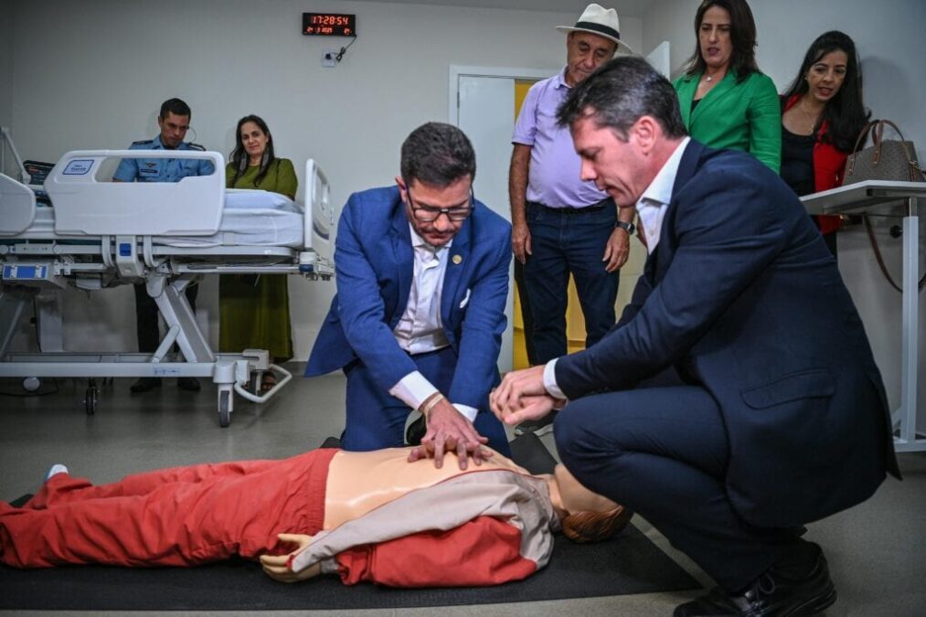 Governador Gladson Camelí marca presença na inauguração do Pronto Atendimento da Clínica Silvestre Santé em Rio Branco