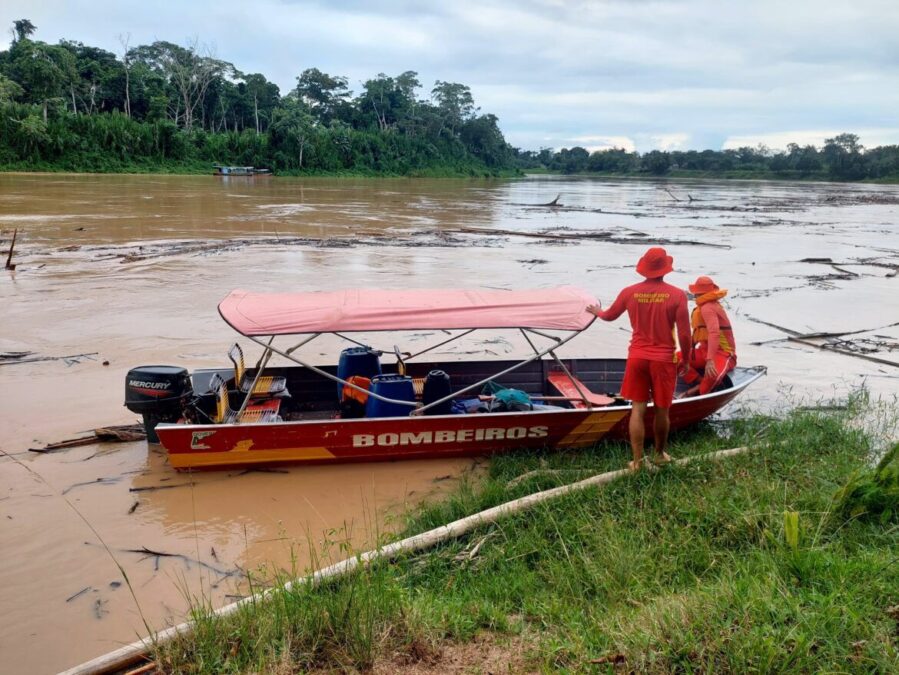 Corpo de Bombeiros encerra buscas por homem que desapareceu no Rio Purus