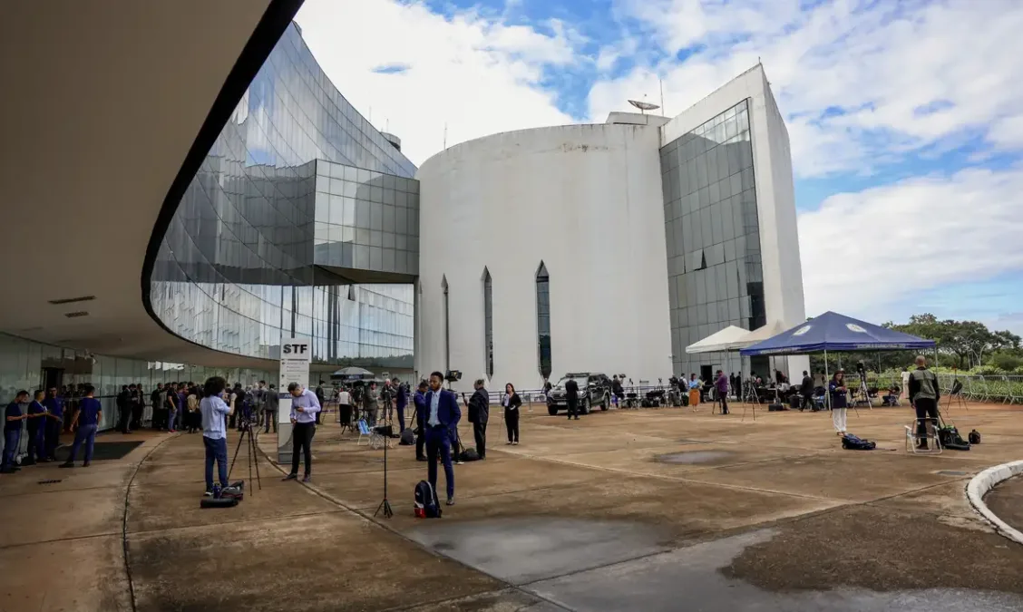 STF decide hoje se Bolsonaro e aliados se tornarão réus por tentativa de golpe
