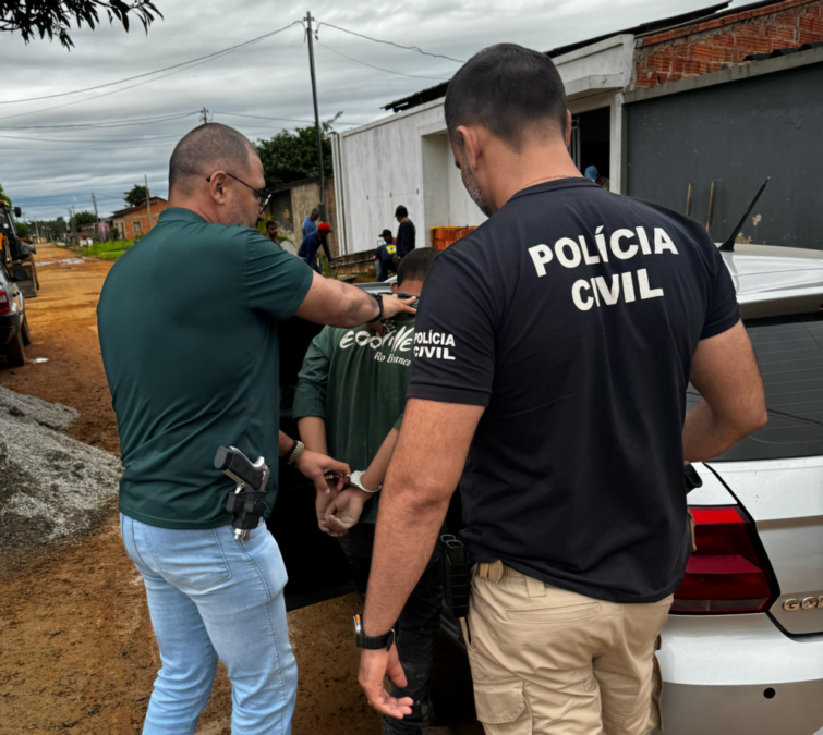 Homem acusado de estuprar adolescente é preso em Xapuri após meses foragido; mãe da vítima também foi indiciada
