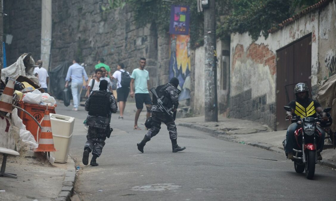 STF retoma julgamento sobre restrições a operações policiais no Rio