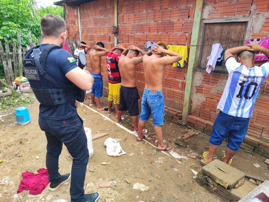 Polícia Civil desarticula célula criminosa em Assis Brasil e prende sete pessoas durante operação