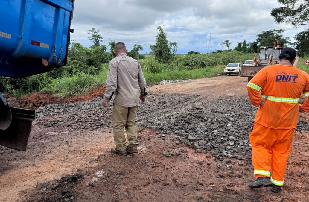 Após atoleiro, DNIT libera tráfego na BR-364 entre Sena Madureira e Rio Branco nesta terça-feira