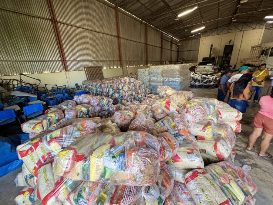 Governo do Acre envia 13 toneladas de alimentos a comunidades indígenas afetadas por enchentes