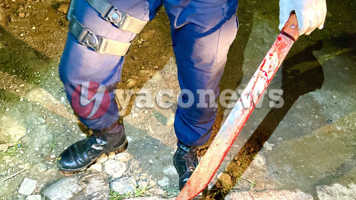 Técnica em enfermagem entra em surto psicótico e esfaqueia o marido à golpes de terçado em Rio Branco
