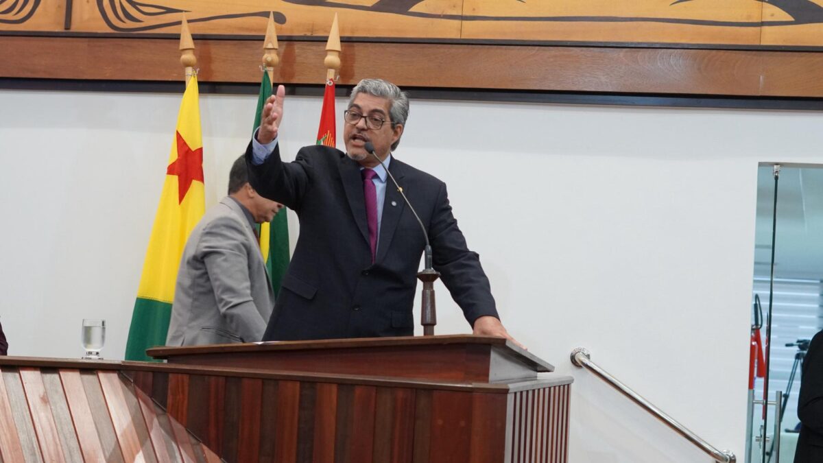 Edvaldo defende recomposição da tabela da Educação e pagamento daquilo que foi retirado ao longo dos três últimos anos