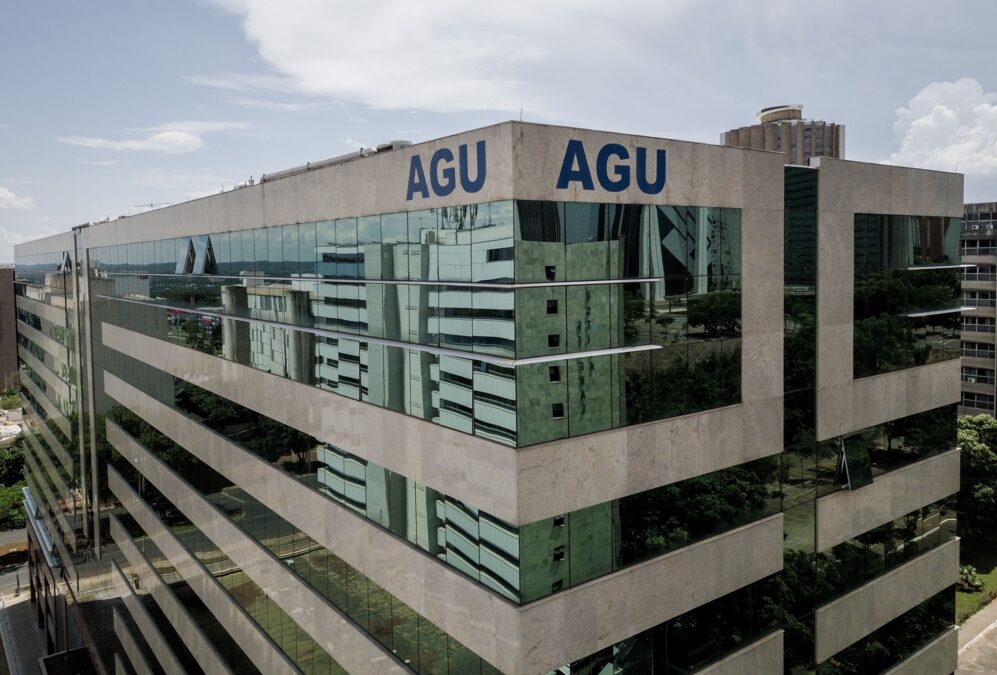 AGU vai recuperar valores desviados de aposentados do INSS