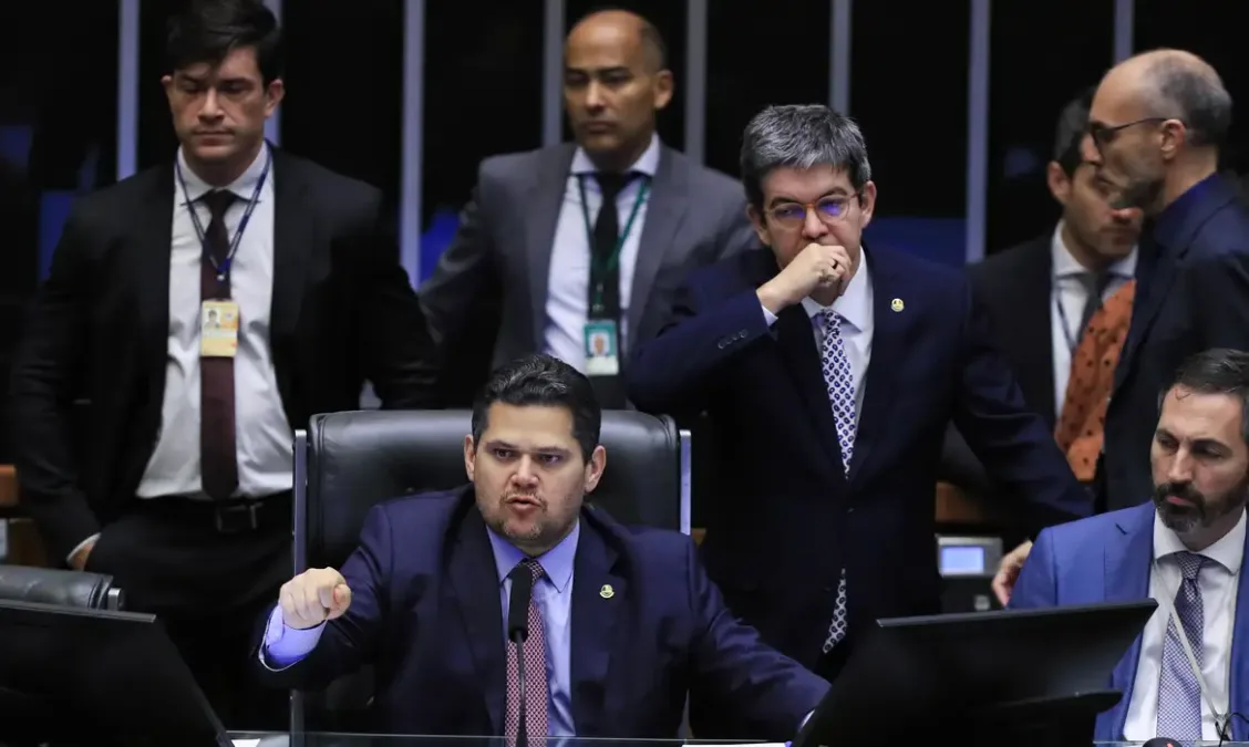 Câmara tenta destravar Lei do Mar e Senado escuta chefões do BC e da Justiça
