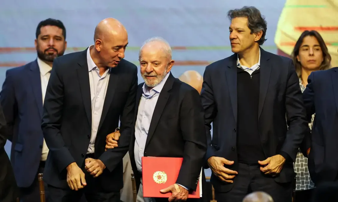 Lula defende isenção do imposto de renda para quem ganha até R$ 5 mil