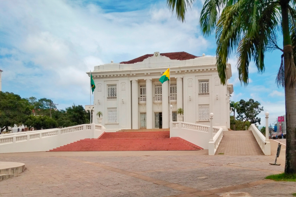 Governo do Acre adota linguagem simples para melhorar a comunicação com a população em documentos oficiais