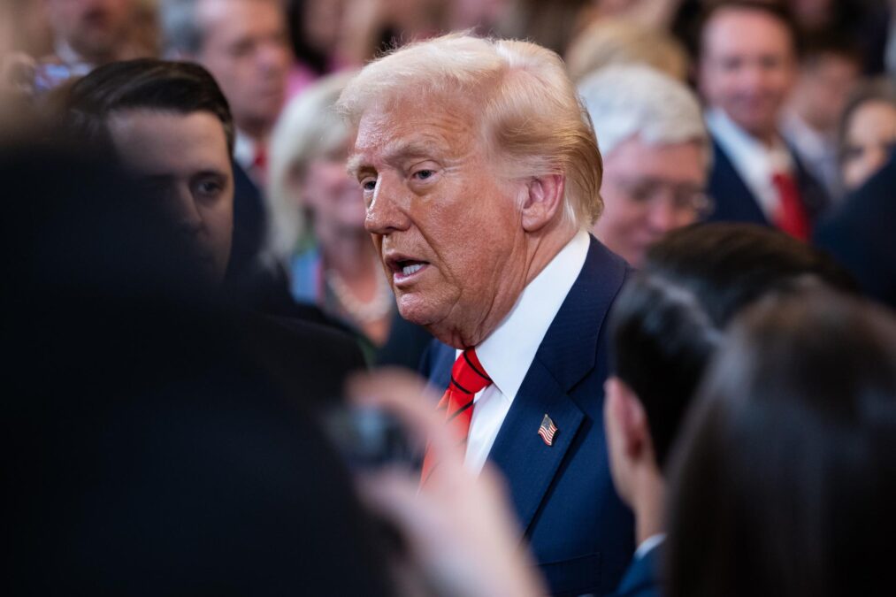 Trump solicita à Suprema Corte que proíba pessoas transgênero de servirem no Exército dos EUA