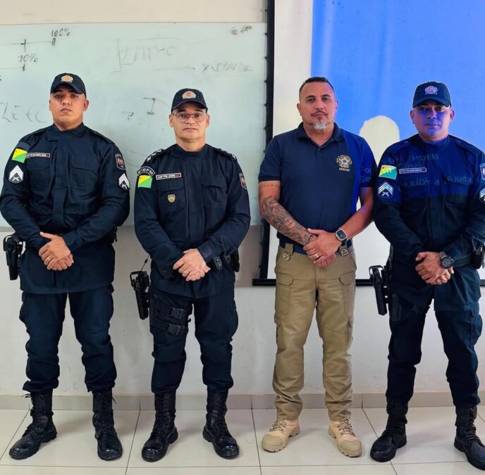 Policiais do 8º Batalhão de Sena Madureira participam de curso sobre câmeras corporais e uso da força